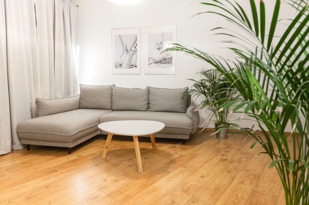 Brzezicki Apartament Centrum กดัญสก์ ภายนอก รูปภาพ