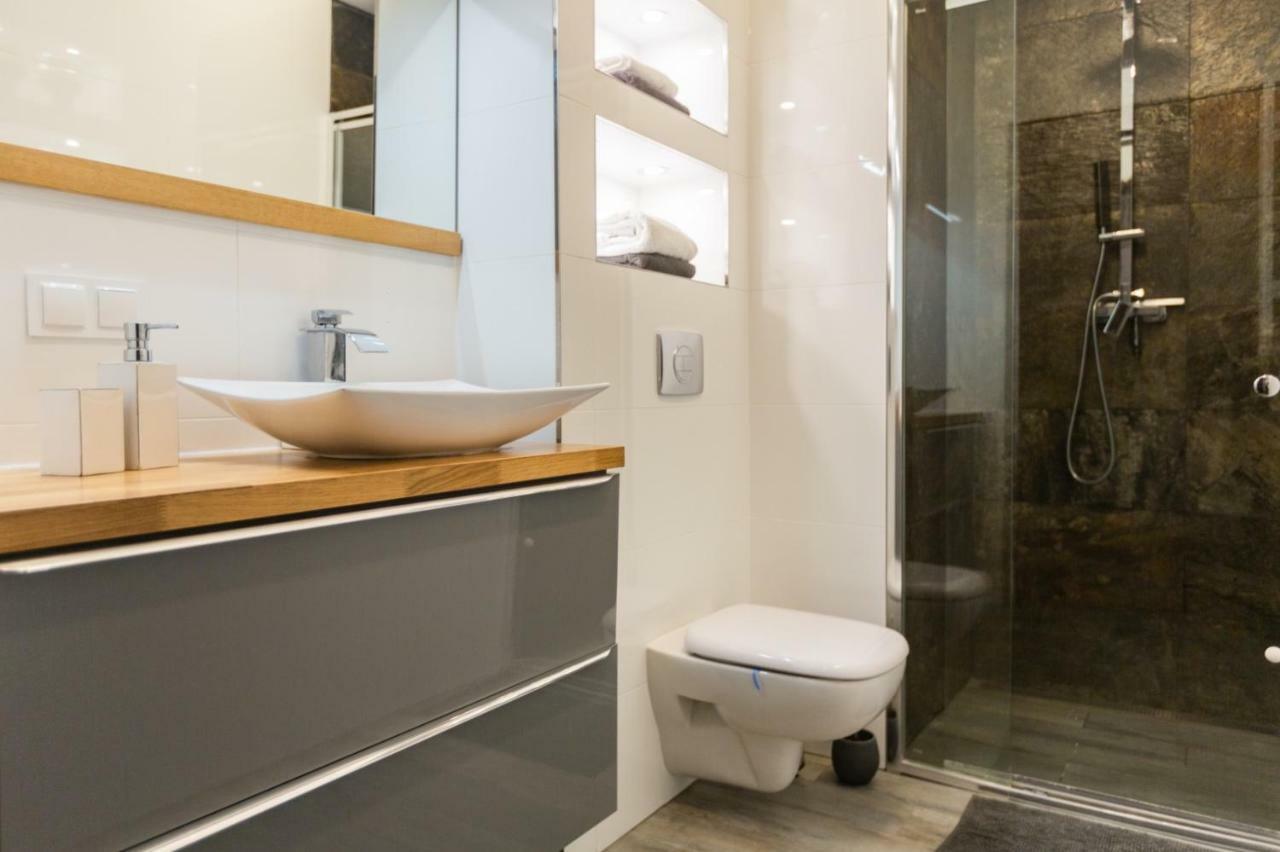 Brzezicki Apartament Centrum กดัญสก์ ภายนอก รูปภาพ